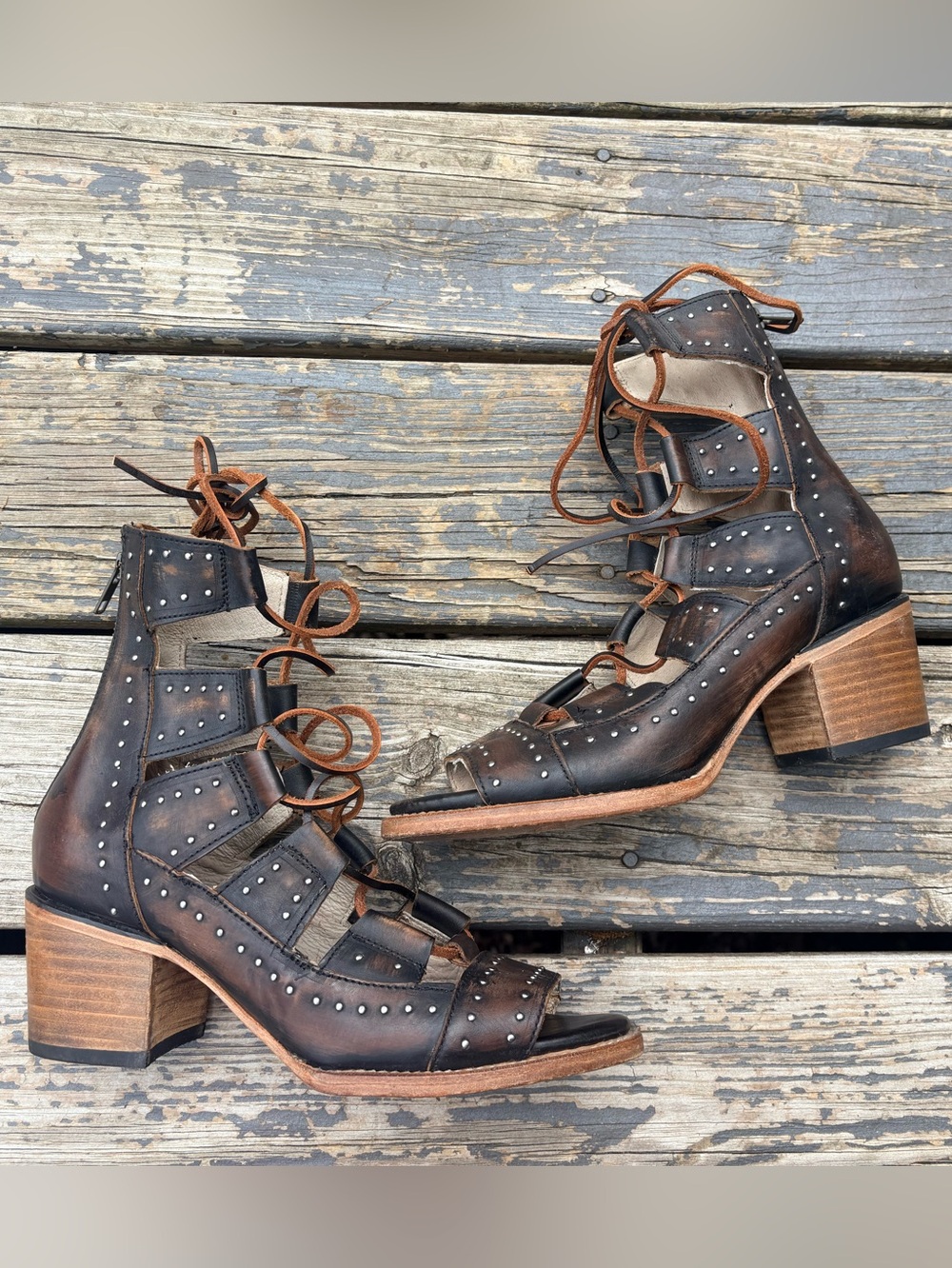 Freebird Hazel Lace Up Gladiator Brown Distressed Leather Sandal Size 9